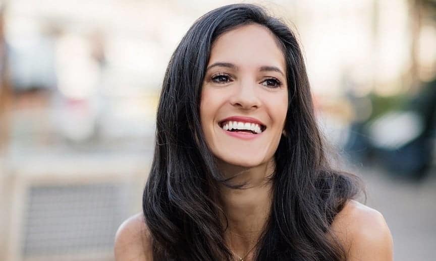 Nicoletta-Daskalakis-Brides-And-Hairpins-Wedding-Accessories-Bridal-Styling-bride-to-be-wedding-accessory