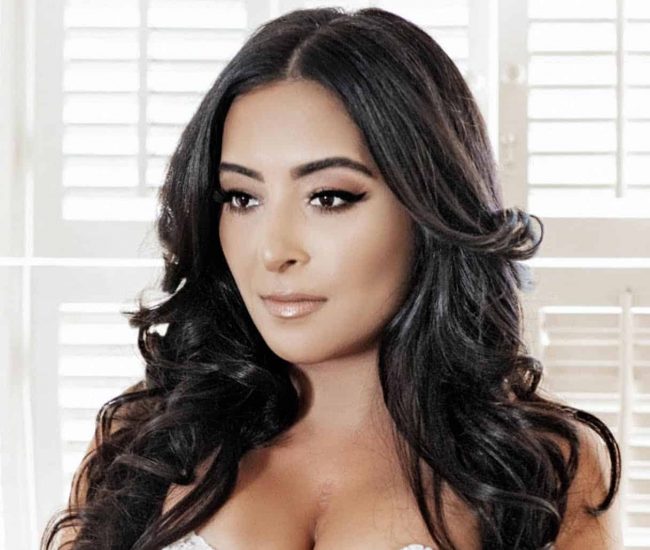 Shida Kaviani Co-Founder & VP of Naked Wardrobe